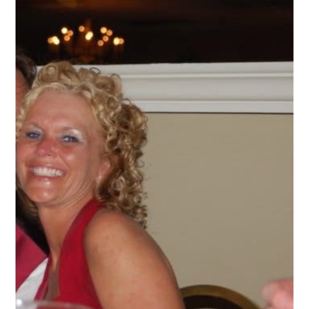 Meet your Posher, Laurie